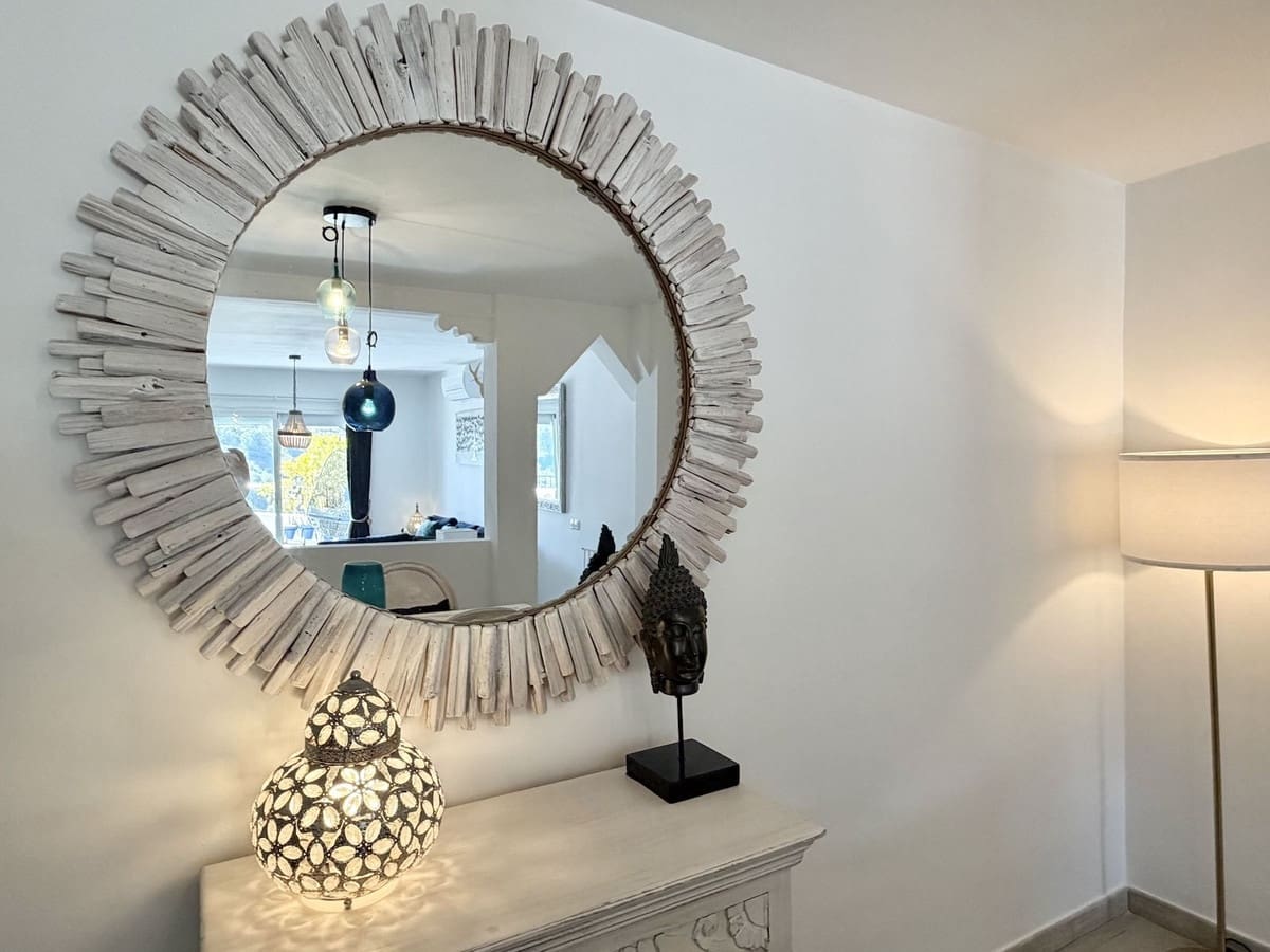 2 bedroom Apartment for sale in Frigiliana with pool - € 349,000 (Ref: 9689898)