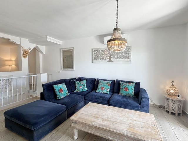 2 soveværelse Lejlighed til salg i Frigiliana med swimmingpool - € 349.000 (Ref: 9689898)