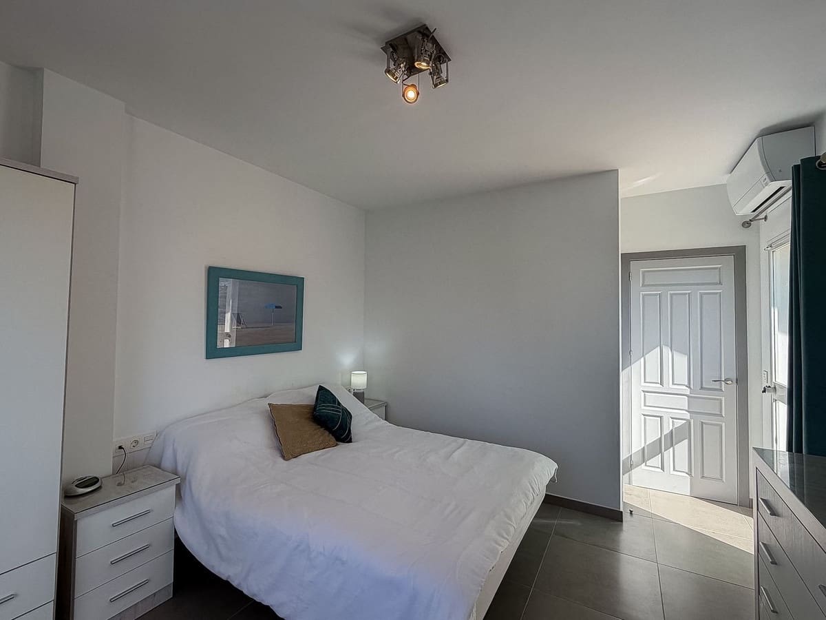 2 bedroom Penthouse for sale in Nerja with pool - € 315,000 (Ref: 9746842)