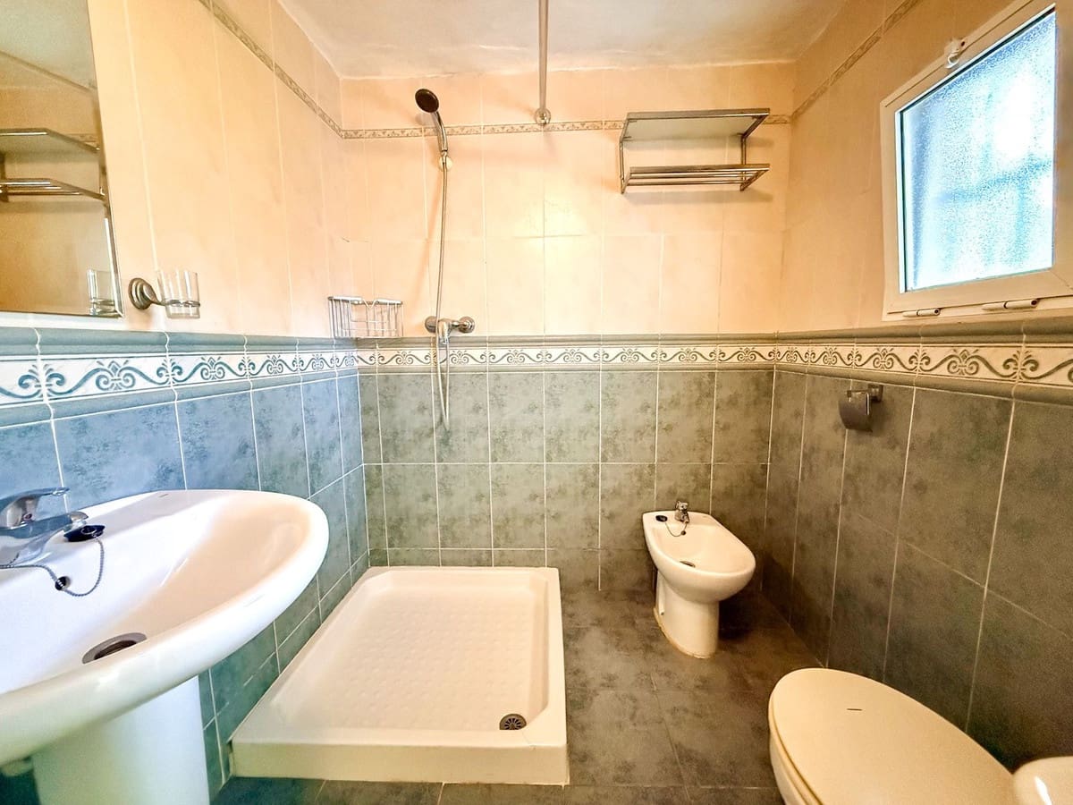 3 bedroom Villa for sale in Arenas with garage - € 195,000 (Ref: 9747338)