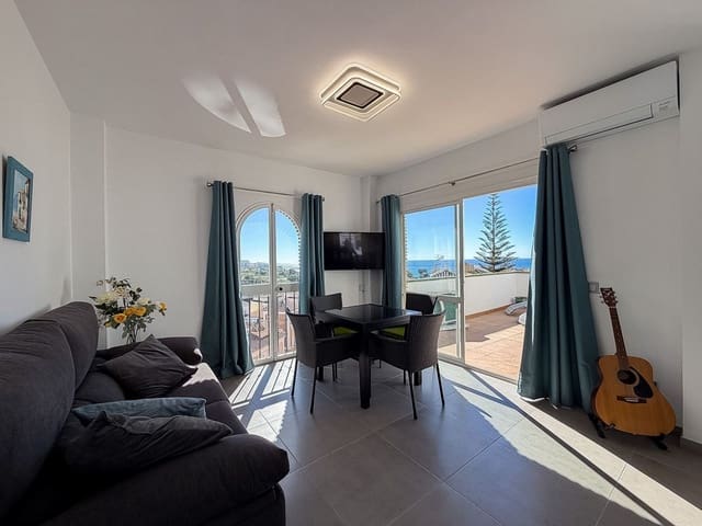 2 soverom Penthouse til salgs i Nerja med svømmebasseng - € 315 000 (Ref: 9753654)
