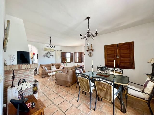 3 quarto Moradia para venda em Periana com piscina - 364 950 € (Ref: 9770141)