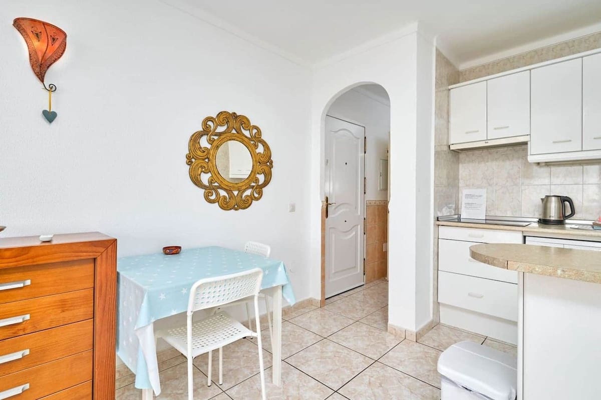 1 chambre Penthouse à vendre à Nerja avec piscine - 240 000 € (Ref: 9770307)