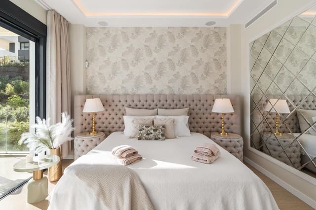 4 quarto Moradia Geminada para arrendar em Marbella com piscina garagem - 11 000 € (Ref: 9781423)