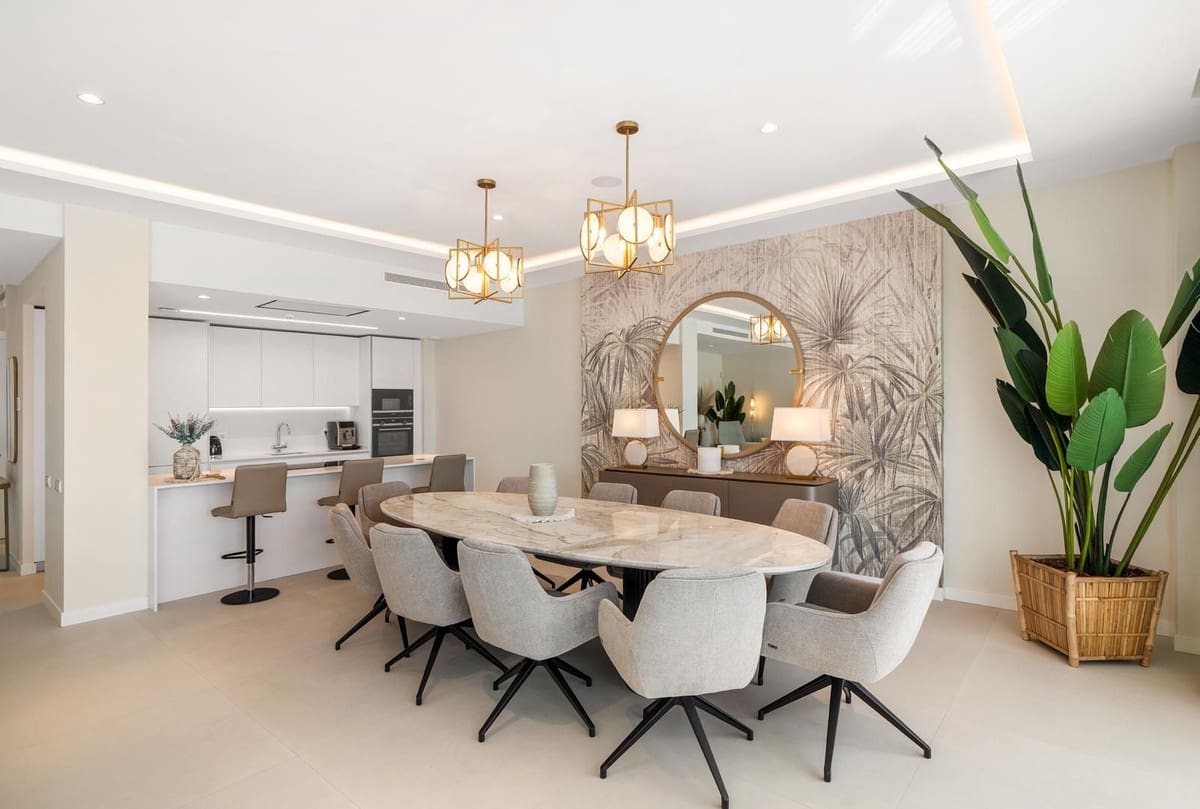 4 quarto Moradia Geminada para arrendar em Marbella com piscina garagem - 11 000 € (Ref: 9781423)