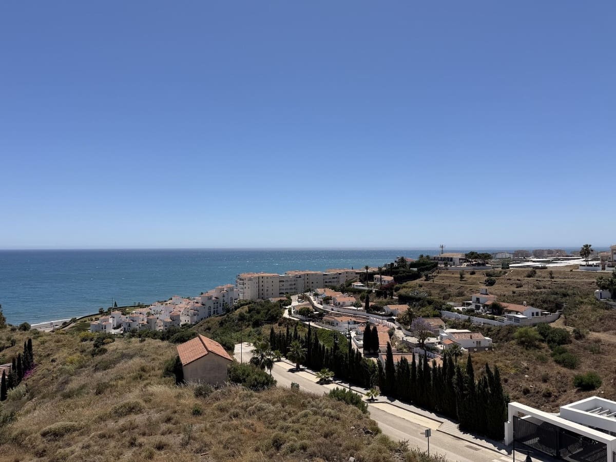 3 bedroom Townhouse for sale in Torrox-Costa with pool garage - € 614,000 (Ref: 9787819)