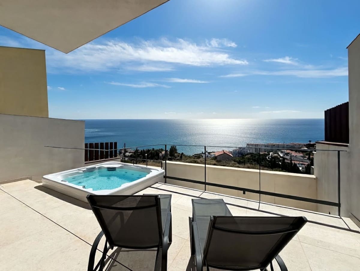 3 bedroom Townhouse for sale in Torrox-Costa with pool garage - € 614,000 (Ref: 9787819)