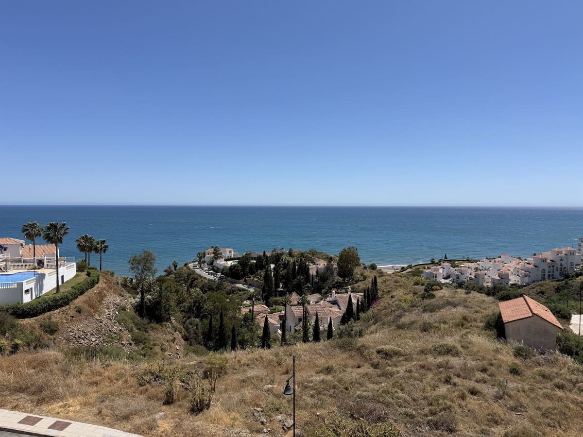 3 bedroom Townhouse for sale in Torrox-Costa with pool garage - € 614,000 (Ref: 9787819)