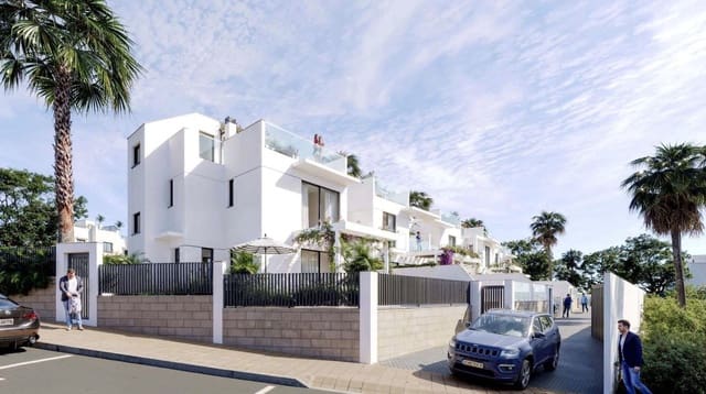 3 bedroom Townhouse for sale in Nerja with pool garage - € 665,000 (Ref: 9821687)
