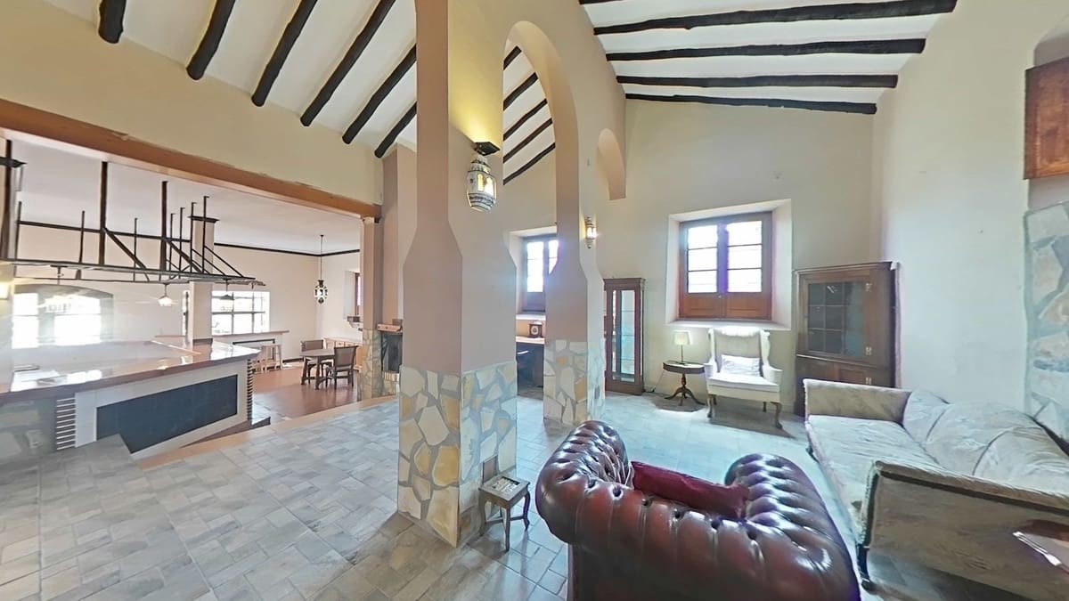 3 makuuhuone Huvila vuokrattavana paikassa Nerja mukana uima-altaan 
autotalli - 2 000 € (Ref: 9827553)