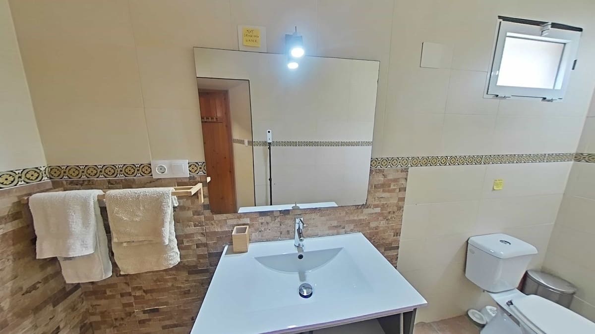 3 makuuhuone Huvila vuokrattavana paikassa Nerja mukana uima-altaan 
autotalli - 2 000 € (Ref: 9827553)