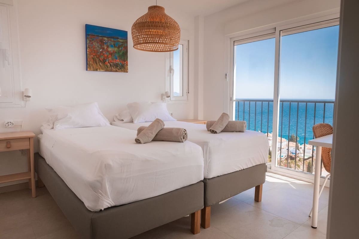 5 bedroom Villa for sale in Nerja with pool garage - € 895,000 (Ref: 9844501)