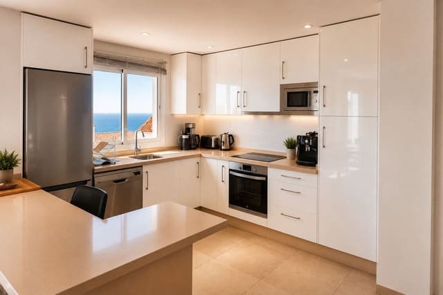 5 soverom Villa til salgs i Nerja med svømmebasseng garasje - € 895 000 (Ref: 9844501)