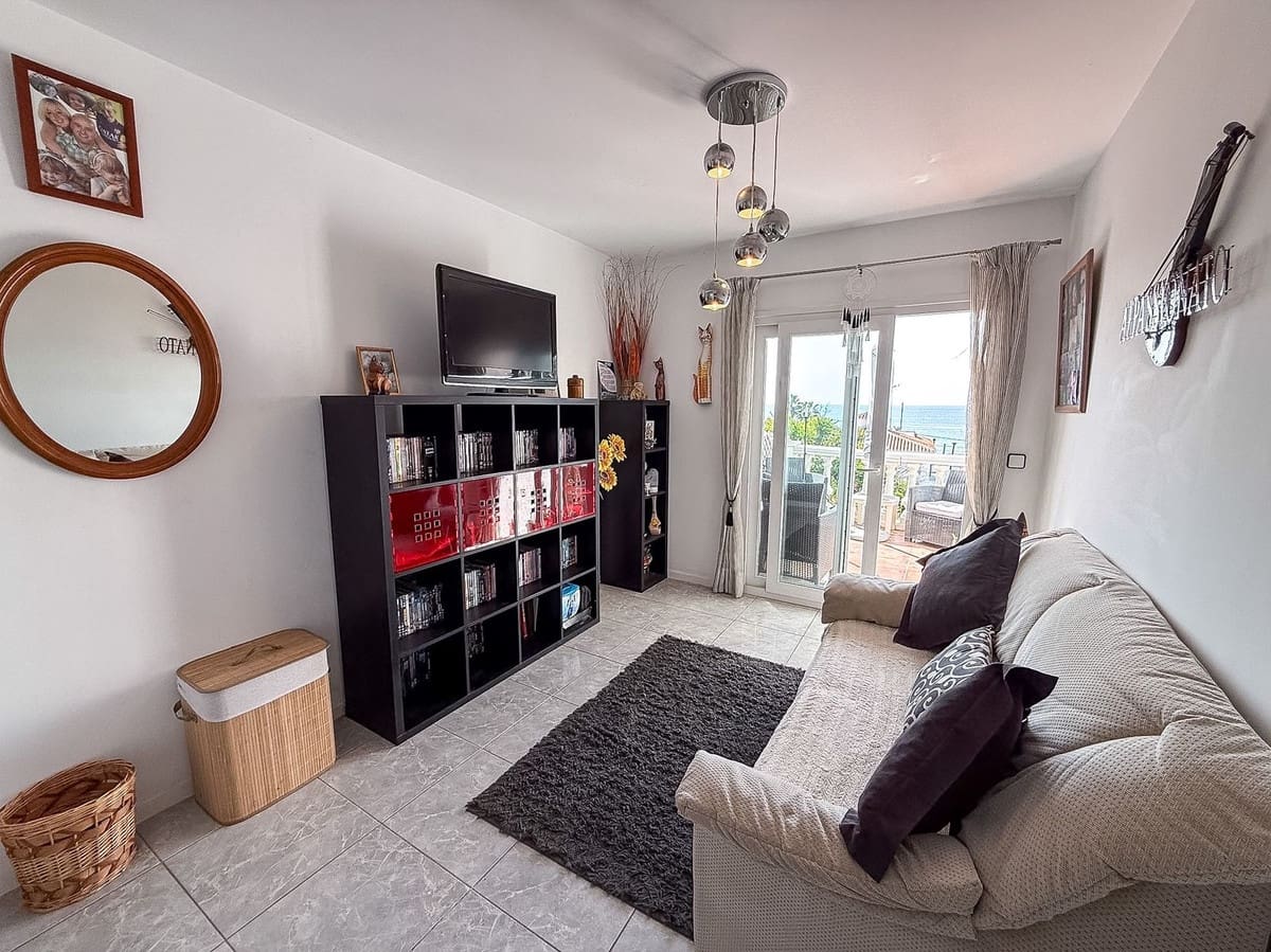 2 quarto Apartamento para venda em Torrox-Costa com piscina - 340 000 € (Ref: 9848245)