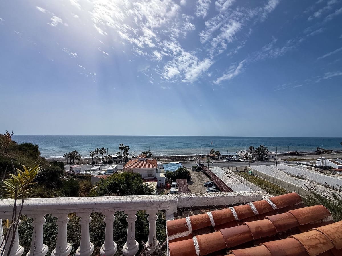 2 quarto Apartamento para venda em Torrox-Costa com piscina - 340 000 € (Ref: 9848245)