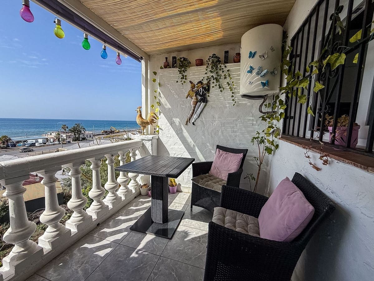 2 quarto Apartamento para venda em Torrox-Costa com piscina - 340 000 € (Ref: 9848245)