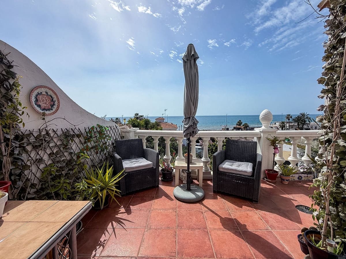 2 quarto Apartamento para venda em Torrox-Costa com piscina - 340 000 € (Ref: 9848245)