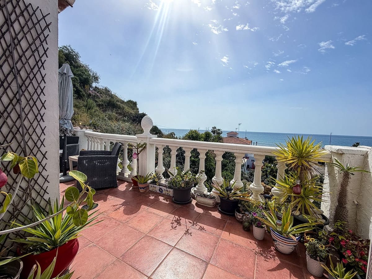 2 quarto Apartamento para venda em Torrox-Costa com piscina - 340 000 € (Ref: 9848245)