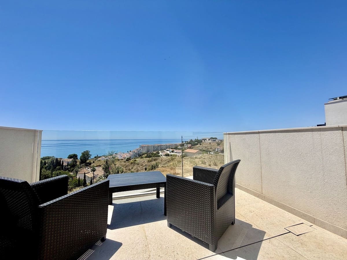 3 bedroom Townhouse for sale in Torrox-Costa with pool garage - € 595,000 (Ref: 9854266)
