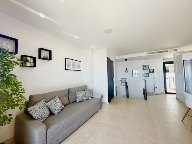 3 Zimmer Haus zu verkaufen in Torrox-Costa, Torrox mit Pool Garage - 595.000 € (Ref: 9854266)