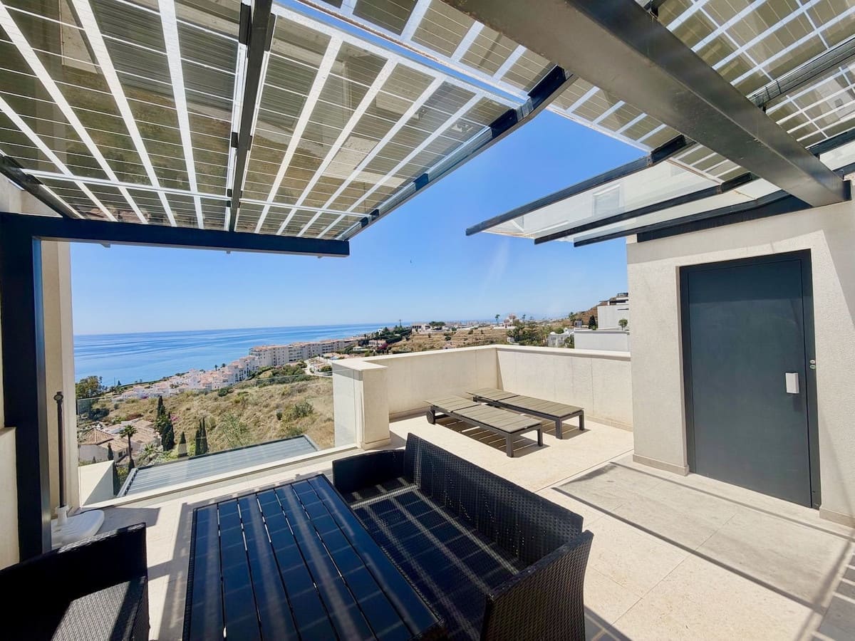 3 bedroom Townhouse for sale in Torrox-Costa with pool garage - € 595,000 (Ref: 9854266)