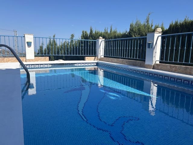 3 camera da letto Villa in vendita in Torrox con piscina garage - 350.000 € (Rif: 9877493)