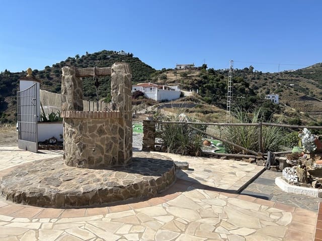 3 camera da letto Villa in vendita in Torrox con piscina garage - 350.000 € (Rif: 9877493)