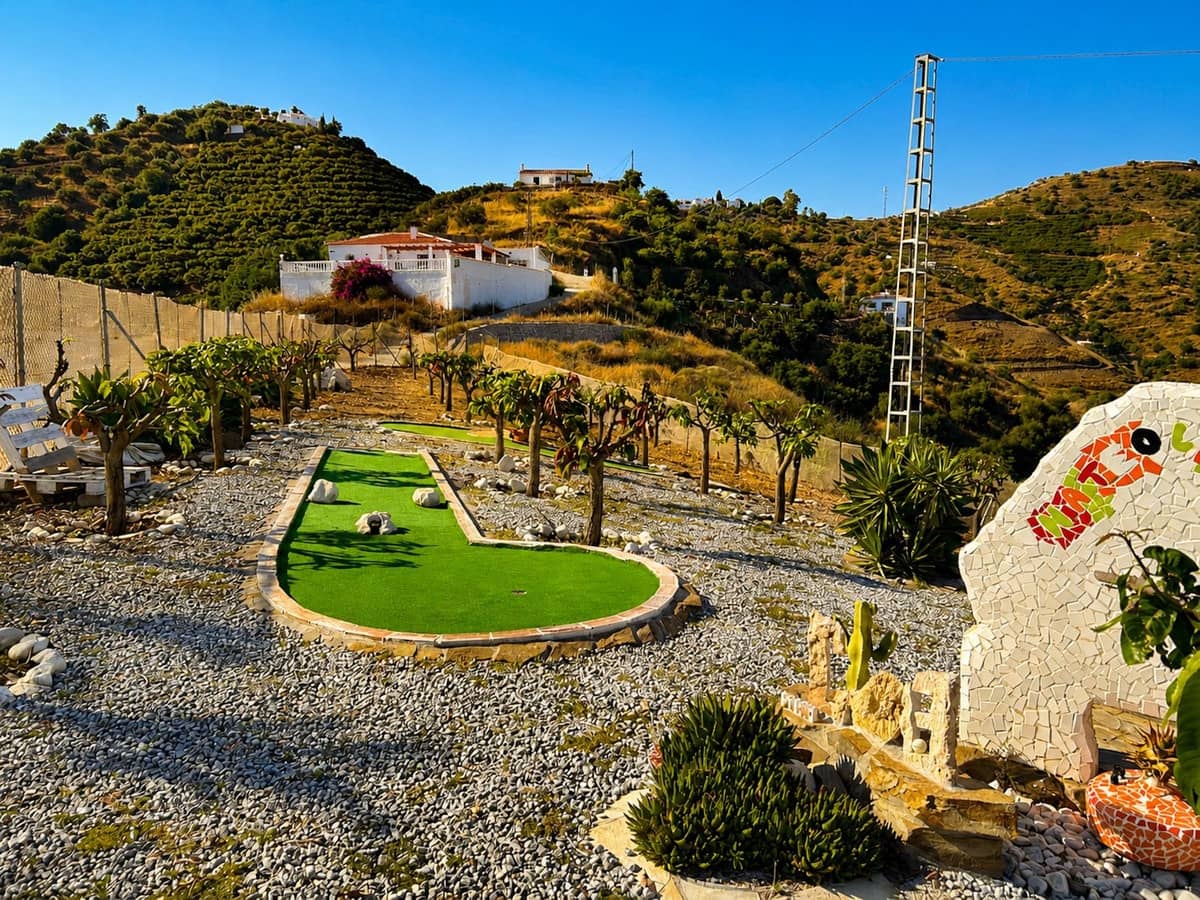 3 soveværelse Villa til salg i Torrox med swimmingpool garage - € 350.000 (Ref: 9877493)