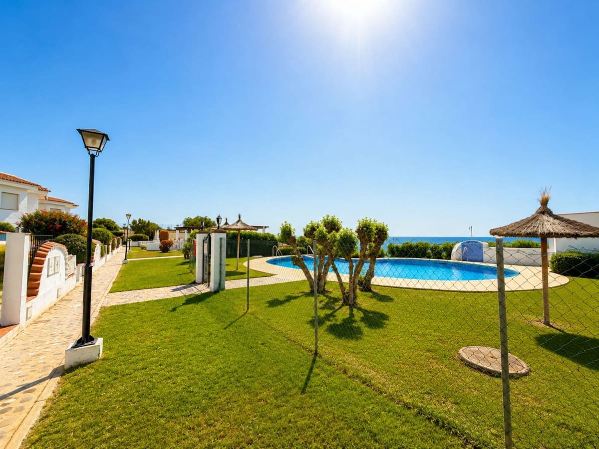 2 bedroom Townhouse for sale in Torrox-Costa with pool - € 330,000 (Ref: 9891252)