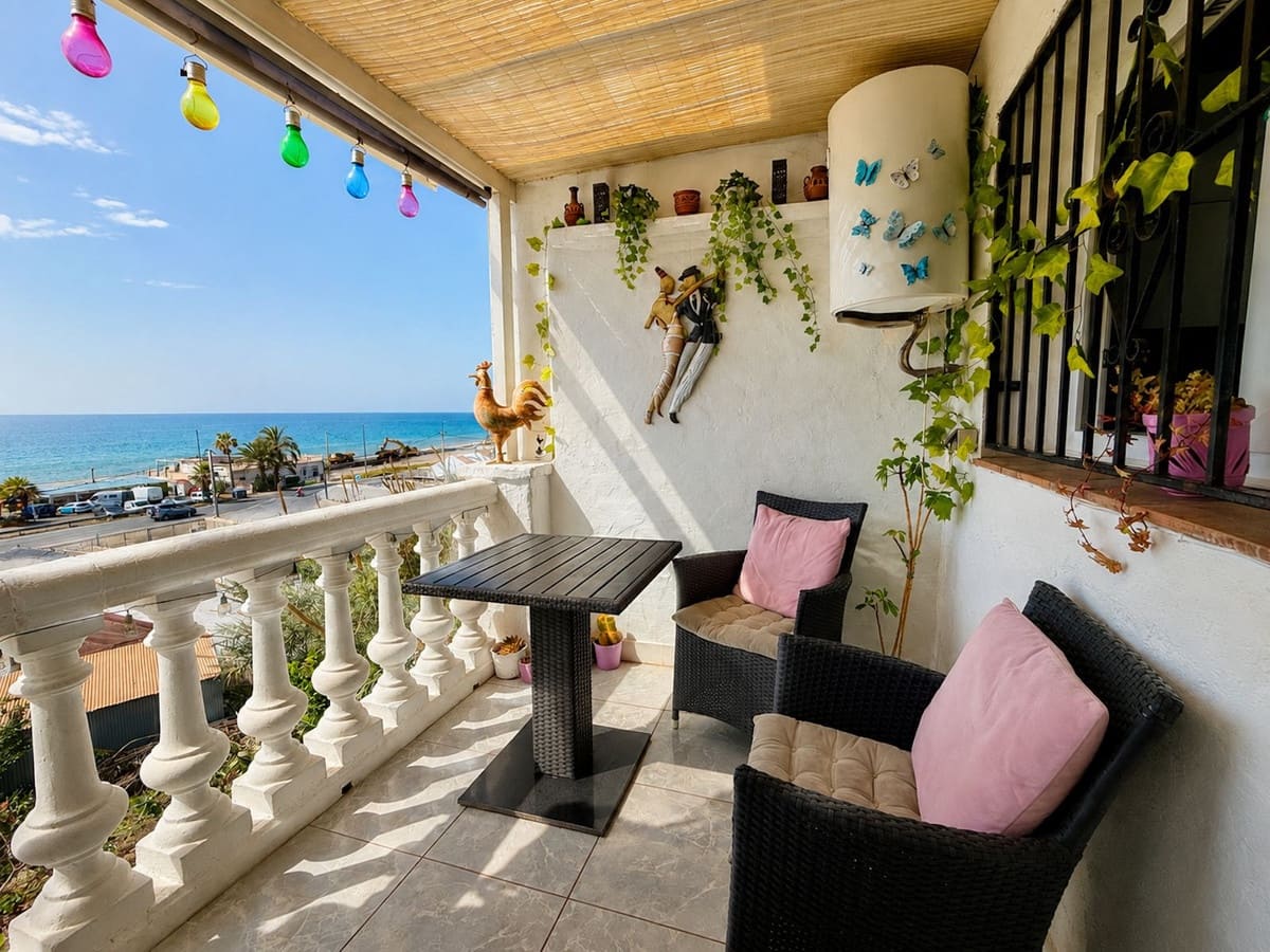 2 bedroom Townhouse for sale in Torrox-Costa with pool - € 330,000 (Ref: 9891252)
