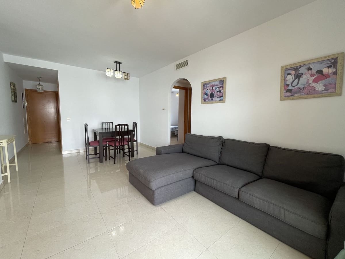 2 makuuhuone Huoneisto vuokrattavana paikassa Nerja mukana uima-altaan 
autotalli - 950 € (Ref: 9895386)