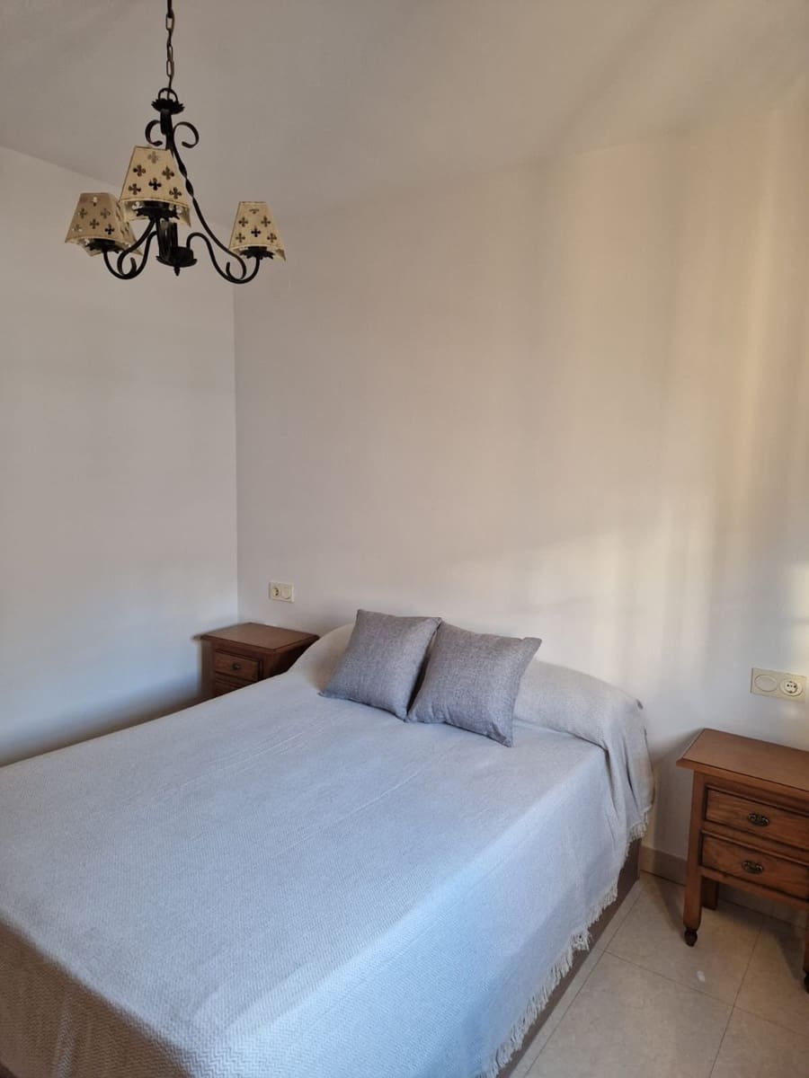 2 makuuhuone Huoneisto vuokrattavana paikassa Nerja mukana uima-altaan 
autotalli - 950 € (Ref: 9895386)