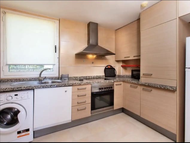 2 bedroom Apartment for rent in Nerja with pool - € 1,100 (Ref: 9895636)