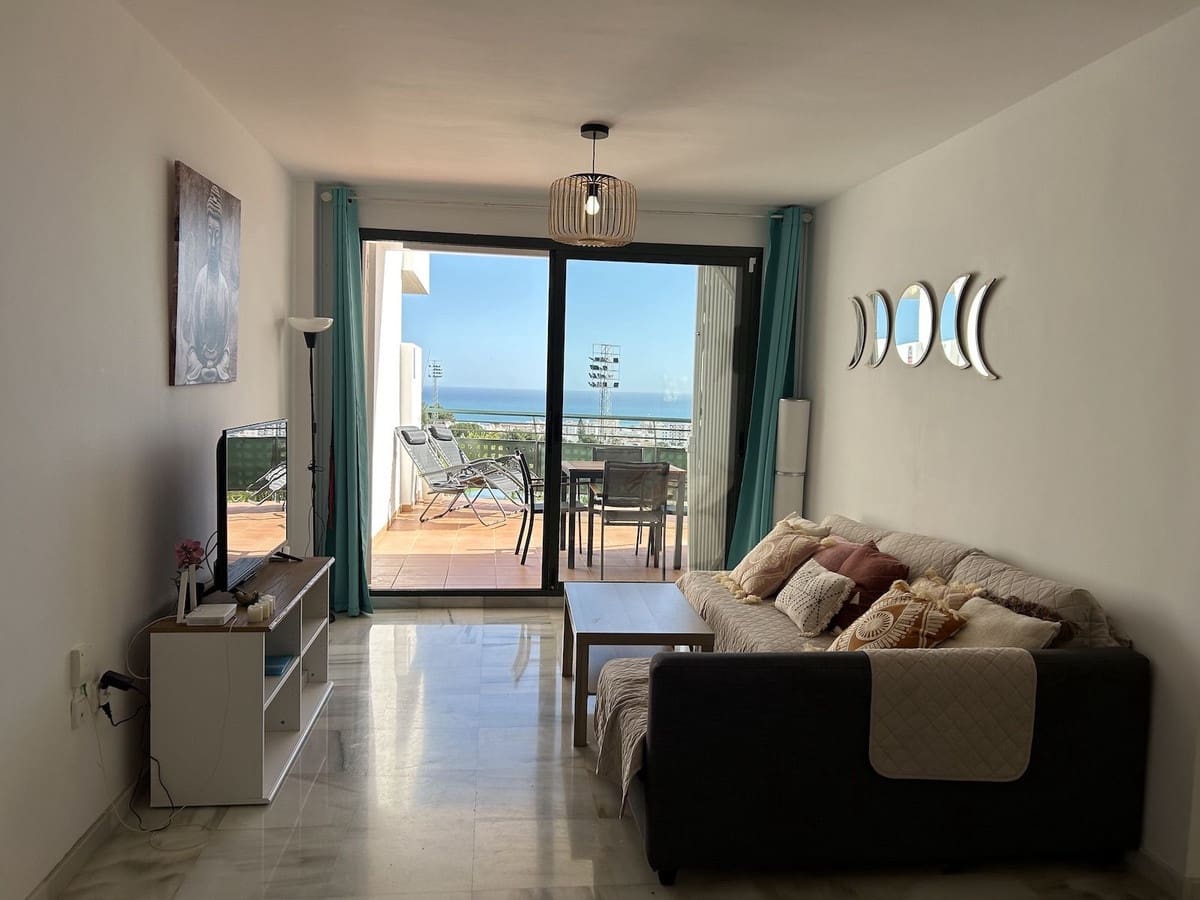 2 soveværelse Lejlighed til leje i Nerja med swimmingpool - € 1.100 (Ref: 9895636)