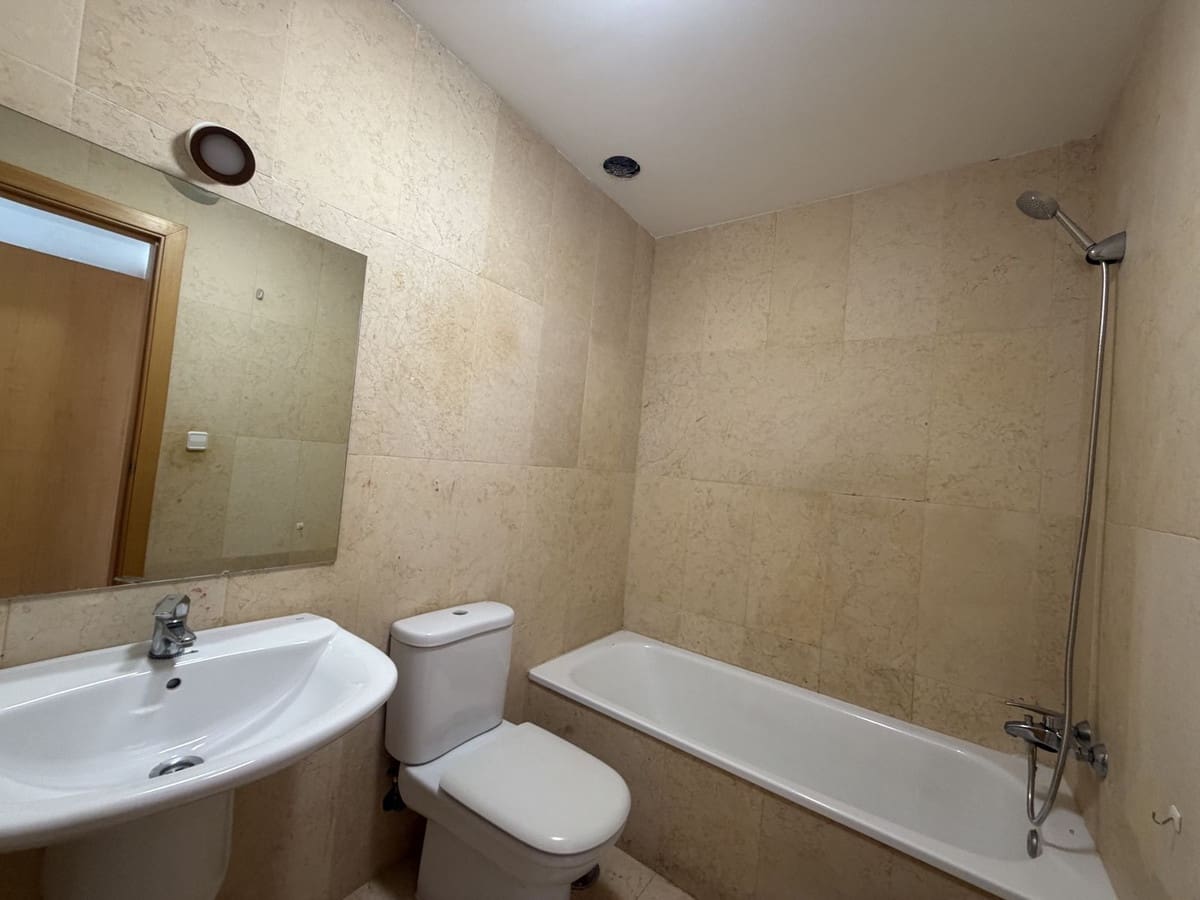 2 soveværelse Lejlighed til leje i Nerja med swimmingpool - € 1.100 (Ref: 9895636)