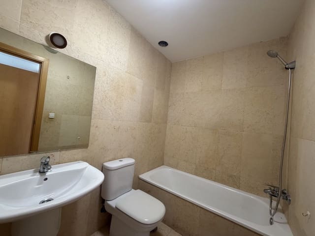 2 soverom Leilighet til leie i Nerja med svømmebasseng - € 1 100 (Ref: 9895636)