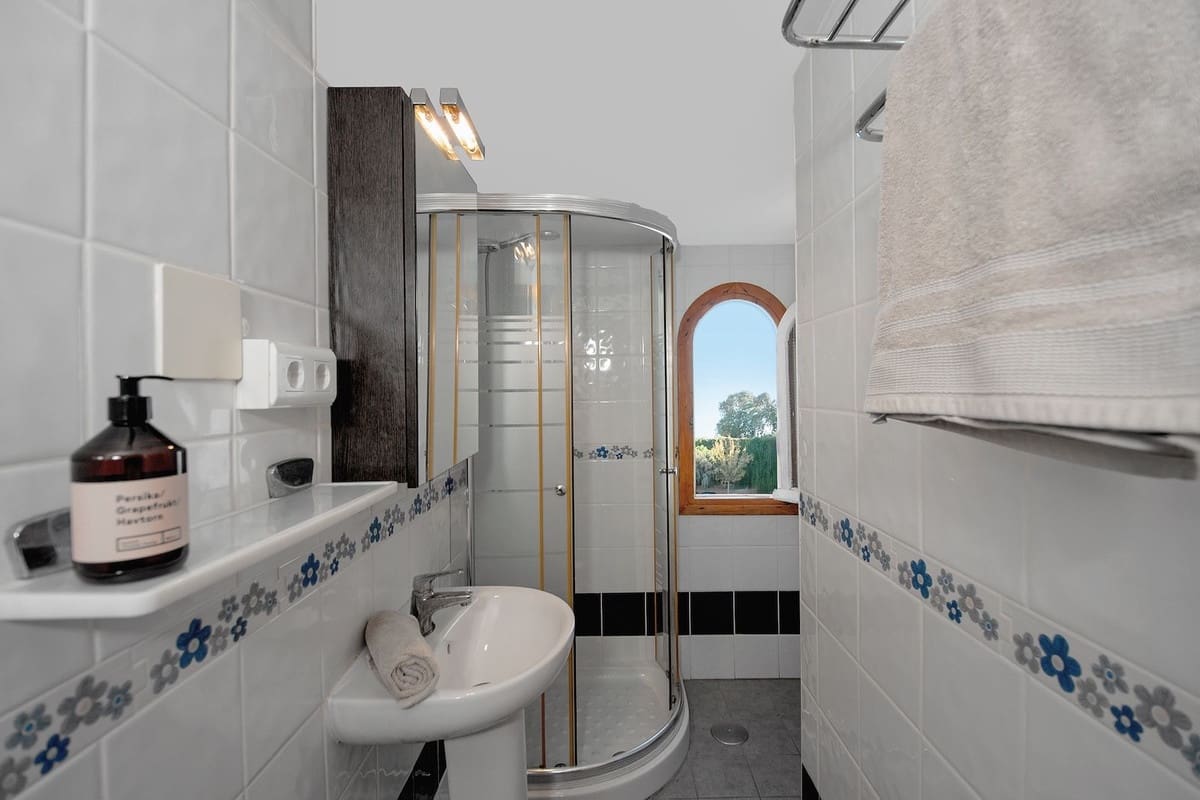 2 bedroom Penthouse for sale in Maro - € 395,000 (Ref: 9921421)
