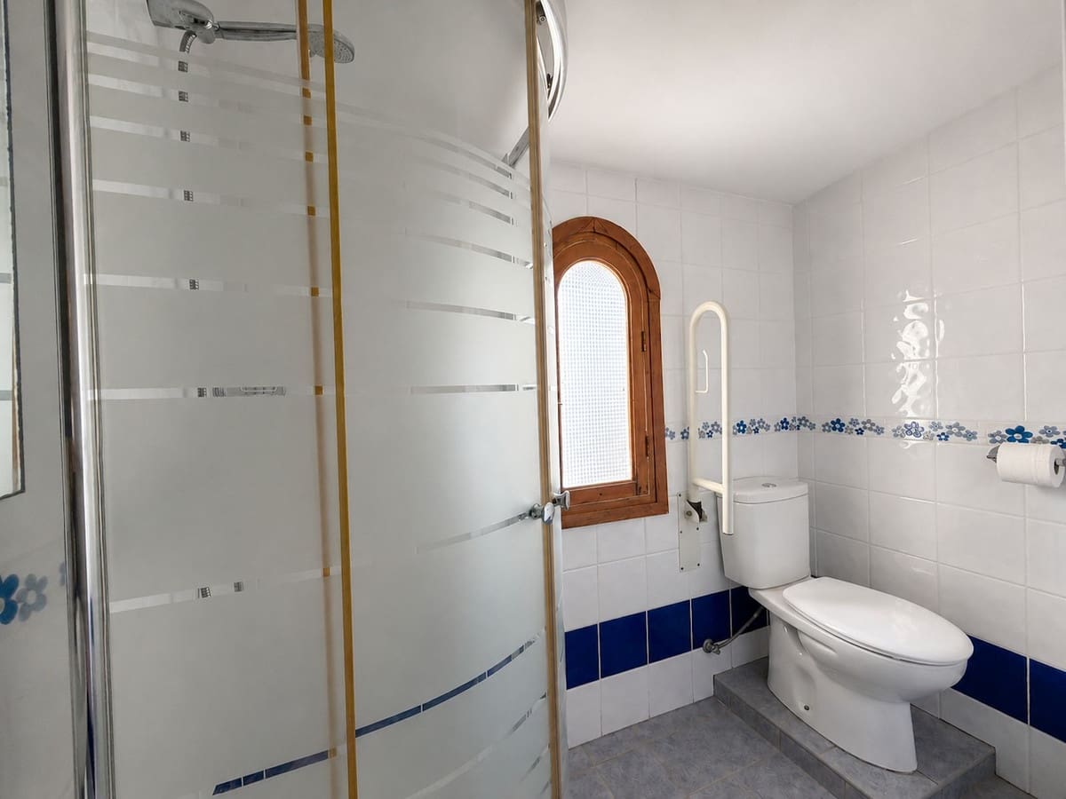 2 bedroom Penthouse for sale in Maro - € 395,000 (Ref: 9921421)