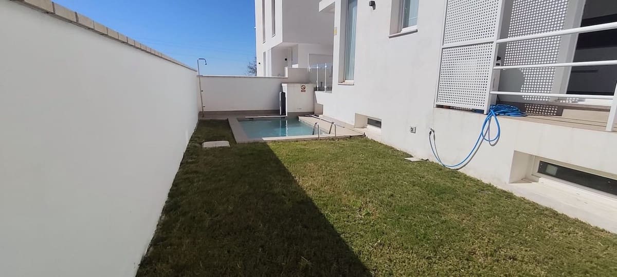 3 bedroom Villa for sale in Nerja with pool garage - € 550,000 (Ref: 9921422)