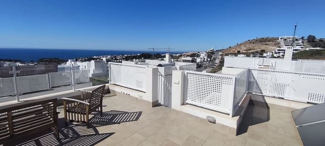 3 soverom Villa til salgs i Nerja med svømmebasseng garasje - € 550 000 (Ref: 9921422)