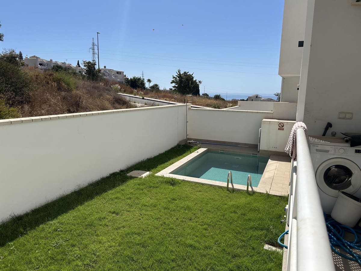 3 bedroom Villa for sale in Nerja with pool garage - € 525,000 (Ref: 9921422)