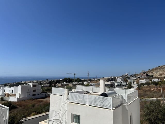 3 bedroom Villa for sale in Nerja with pool garage - € 525,000 (Ref: 9921422)