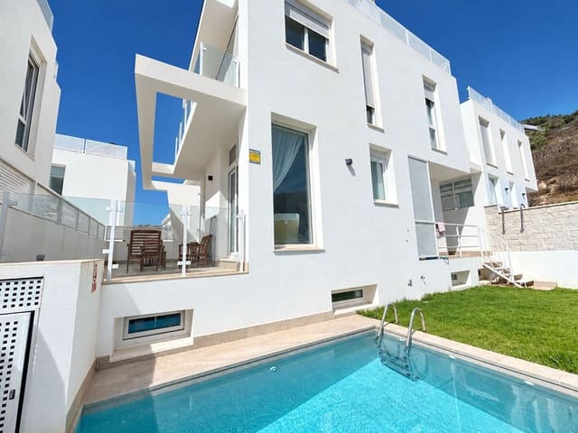 3 bedroom Villa for sale in Nerja with pool garage - € 525,000 (Ref: 9921422)