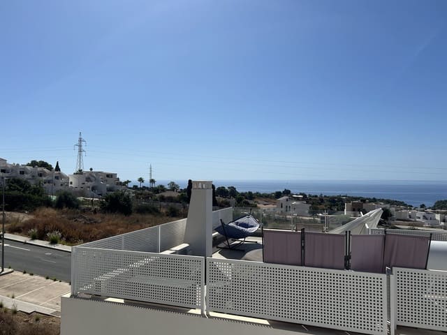 3 bedroom Villa for sale in Nerja with pool garage - € 525,000 (Ref: 9921422)