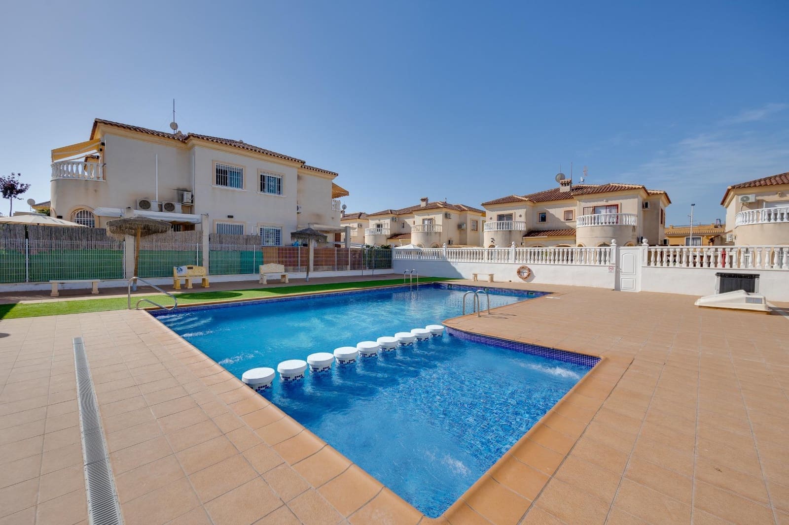 2 Zimmer Villa zu verkaufen in Aguas Nuevas mit Pool - 189.900 € (Ref: 10011586)