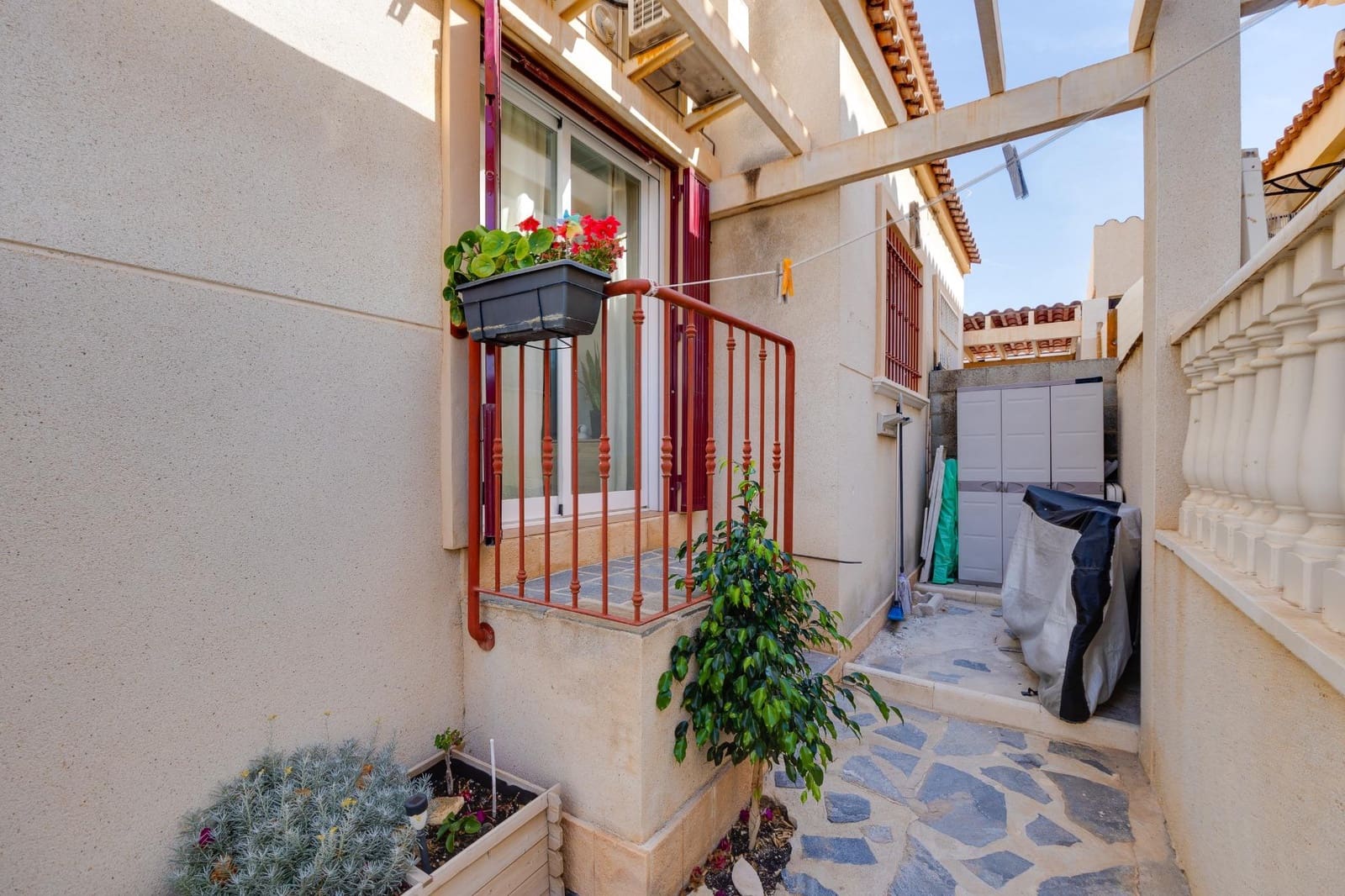 2 Zimmer Villa zu verkaufen in Aguas Nuevas mit Pool - 189.900 € (Ref: 10011586)