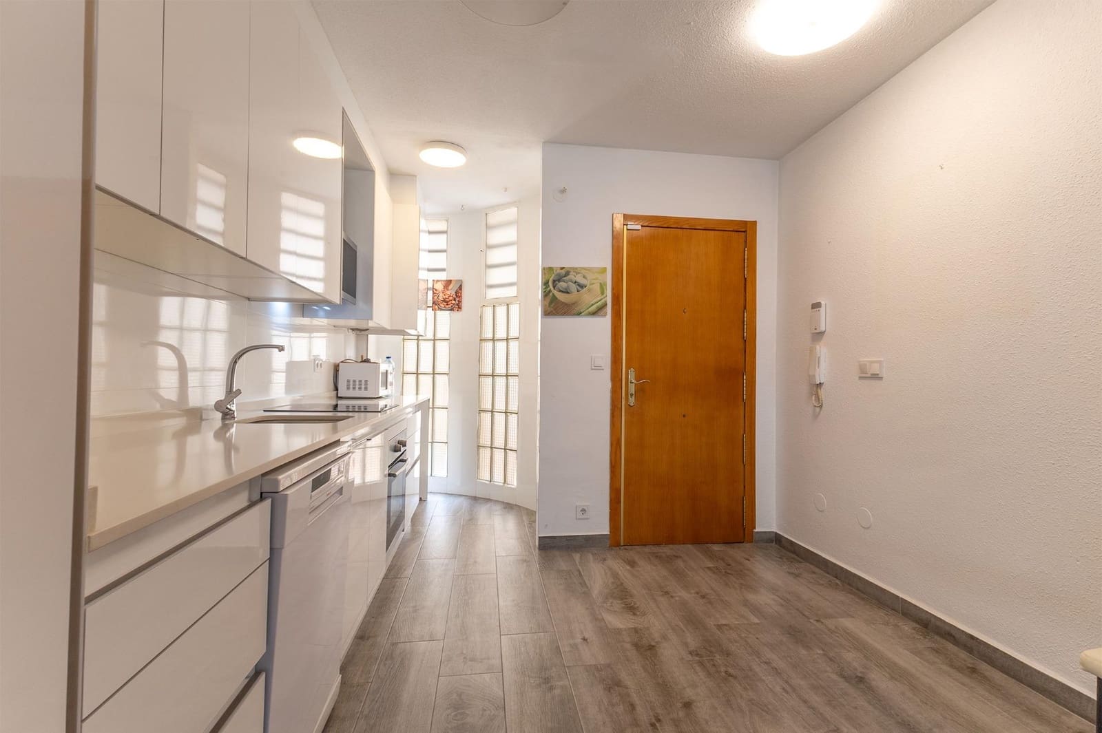 2 bedroom Apartment for sale in La Veleta with pool - € 148,000 (Ref: 10031749)