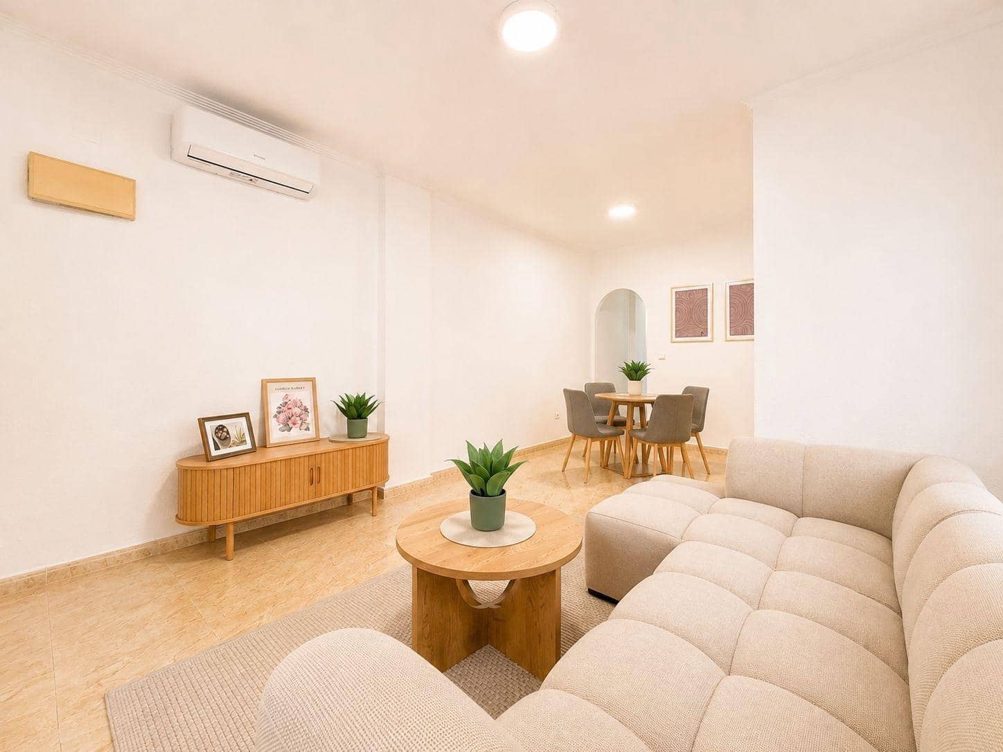 2 soverom Leilighet til salgs i Torrevieja - € 139 900 (Ref: 10044993)