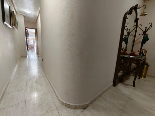 Apartamento de 3 habitaciones en Antonio Machado, Torrevieja en venta con garaje - 179.000 € (Ref: 10098331)