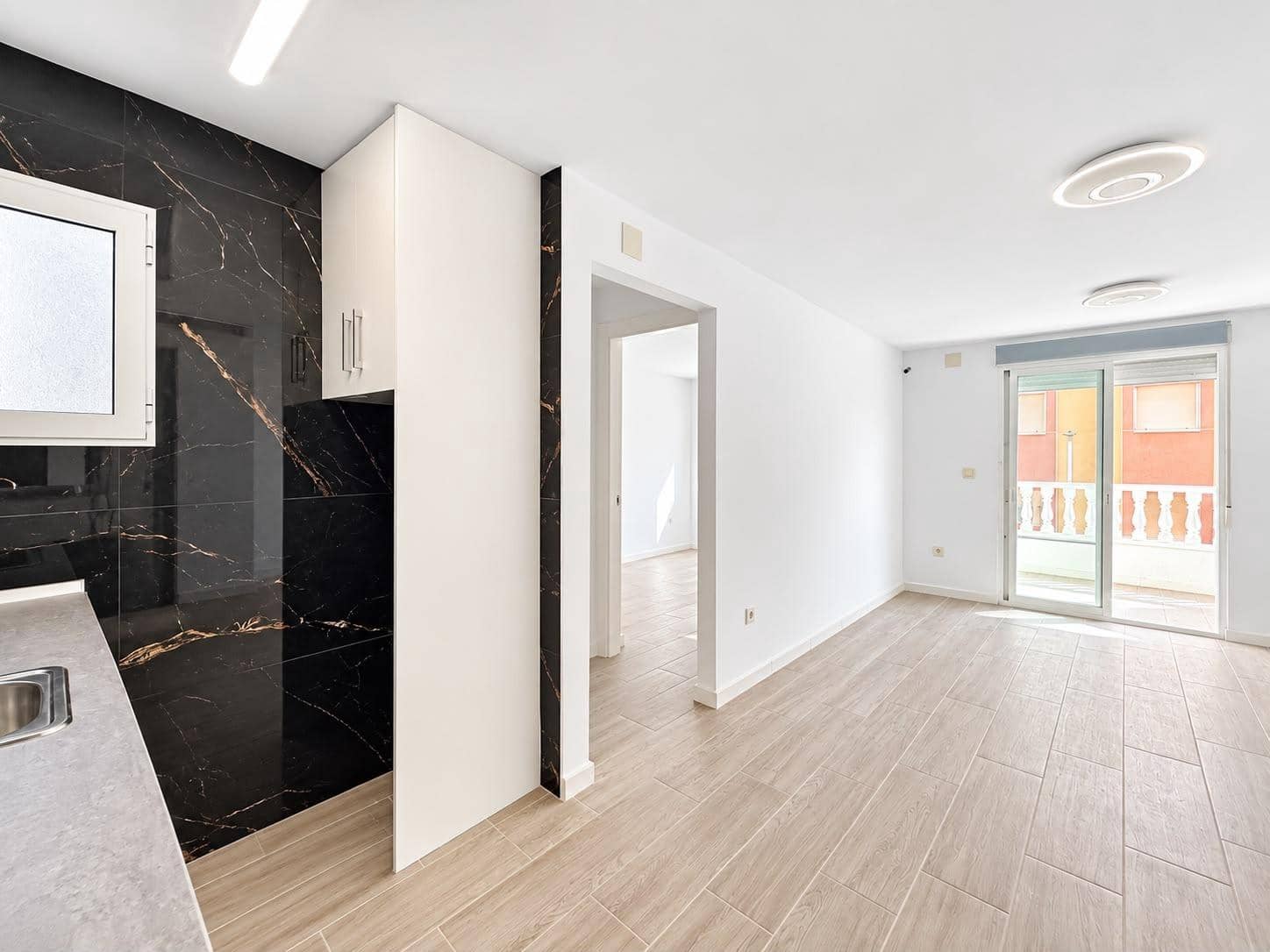 2 makuuhuone Huoneisto myytävänä paikassa Torrevieja - 150 000 € (Ref: 10109867)